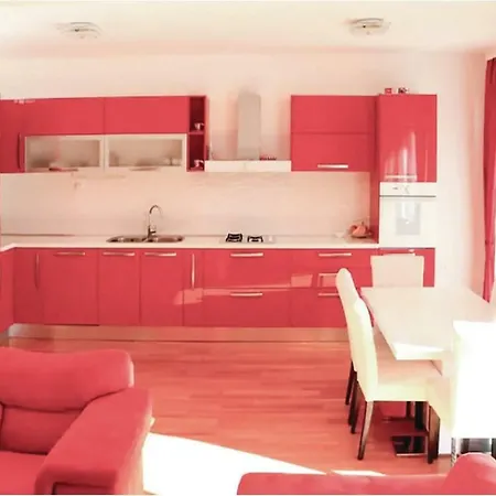Holiday House With Pool, 4 Bedrooms, Zadar